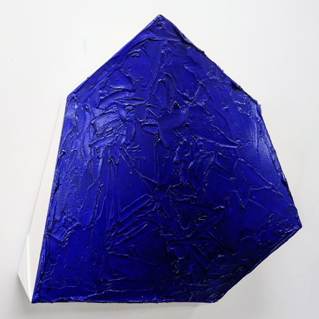 Negative Aura_2025_SideL_lores